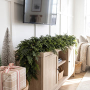 9 FT Pre-lit Christmas Garlands, Faux Cedar Pine Garland, 1 Pcs Lighted Pine Garland, Real Touch Xmas Artificial Greenery Garlands with light for Table, Winter, Outdoor, Wall, Mantle Decor