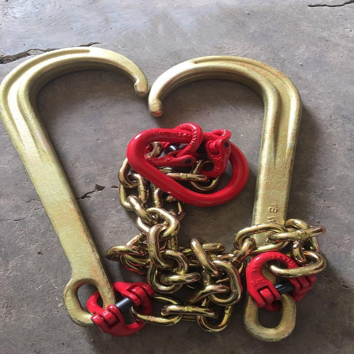 Tow Chain for Vehicles 4T/5T, Galvanized Towing Rope with J Hooks, Double Hook and Grab Hooks for Heavy-Duty Transport and Recovery